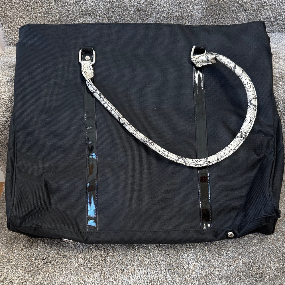 NWOT Elegant Black Tote Bag - Picture 3 of 4
